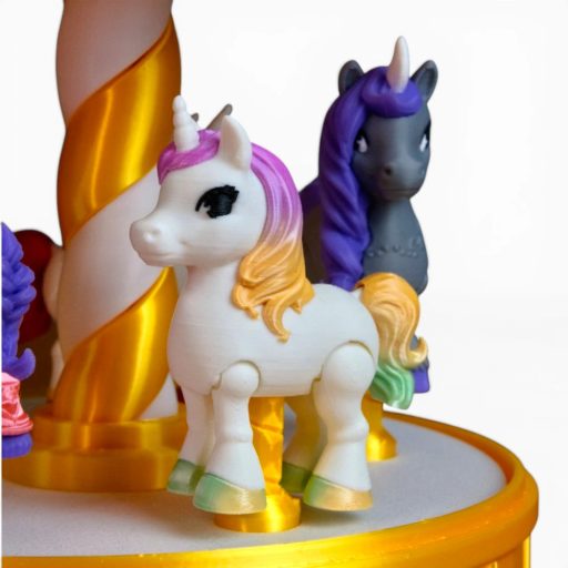 Varázslatos unikornis körhinta – forgatható asztali dísz és gyűjtői állvány 5 figuráva