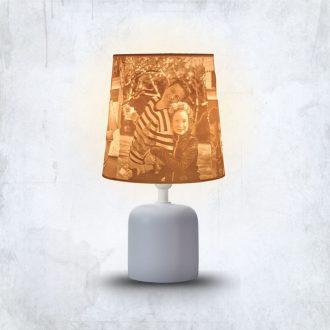   Személyre Szabott Fényképes 3D Lámpa - Egyedi Éjjeli Fény Saját Fotóval - Fehér Klasszikus - Daphni