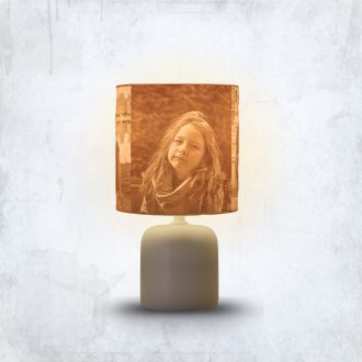   Személyre Szabott Fényképes 3D Lámpa - Egyedi Éjjeli Fény Saját Fotóval - Bézs Henger nagy - Daphni