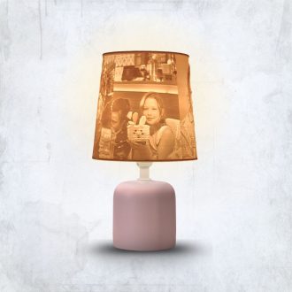   Személyre Szabott Fényképes 3D Lámpa - Egyedi Éjjeli Fény Saját Fotóval - Pink Klasszikus - Daphni