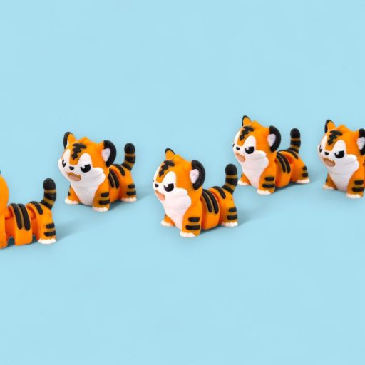 Tibcsi, a kíváncsi kis tigris